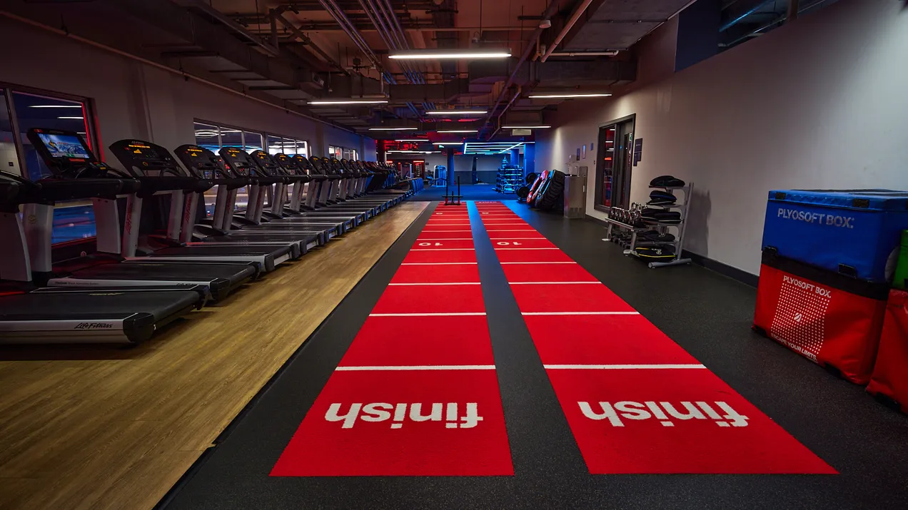 Fitnessfirst W21 Interiors Bath 005