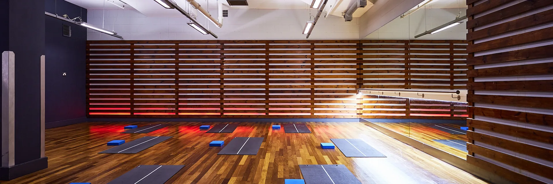 Fitnessfirst W21 Interiors Bath 037