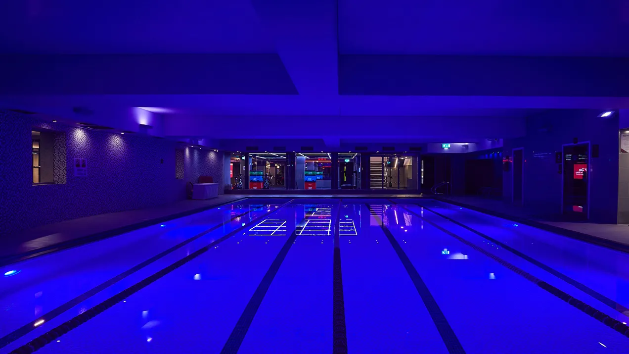 FITNESSFIRST INTERIORS BAKERST 027