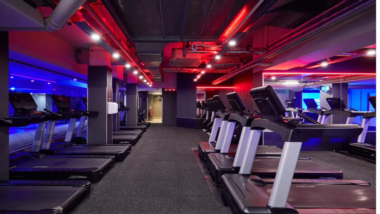 FITNESSFIRST INTERIORS BAKERST 160 Web